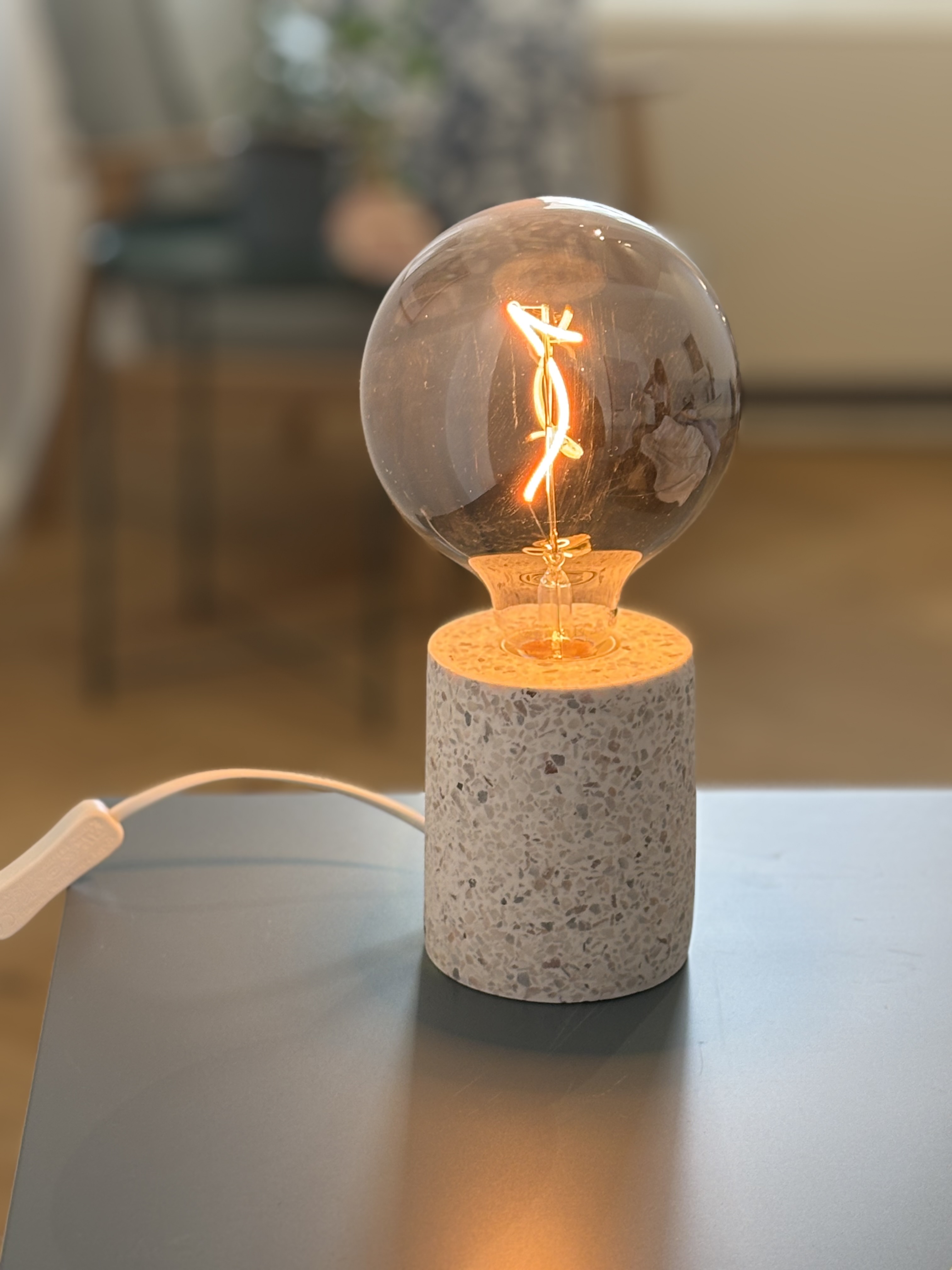 Eine Glühbirne, die eine Idee symbolisiert.